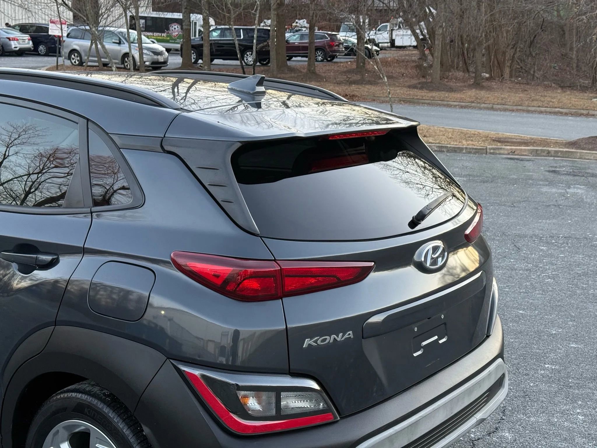 Used 2022 Hyundai Kona SEL image 6