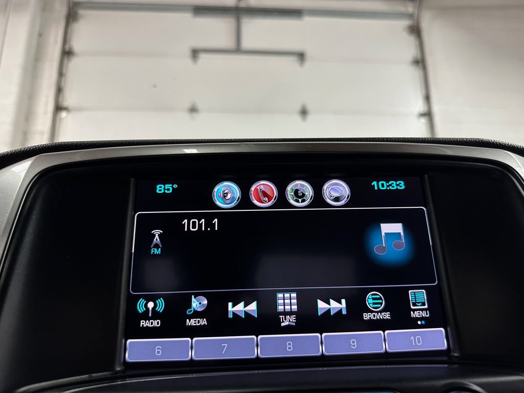 Used 2017 Chevrolet Silverado 1500 LT w/ Redline Edition AWD/4WD image 29