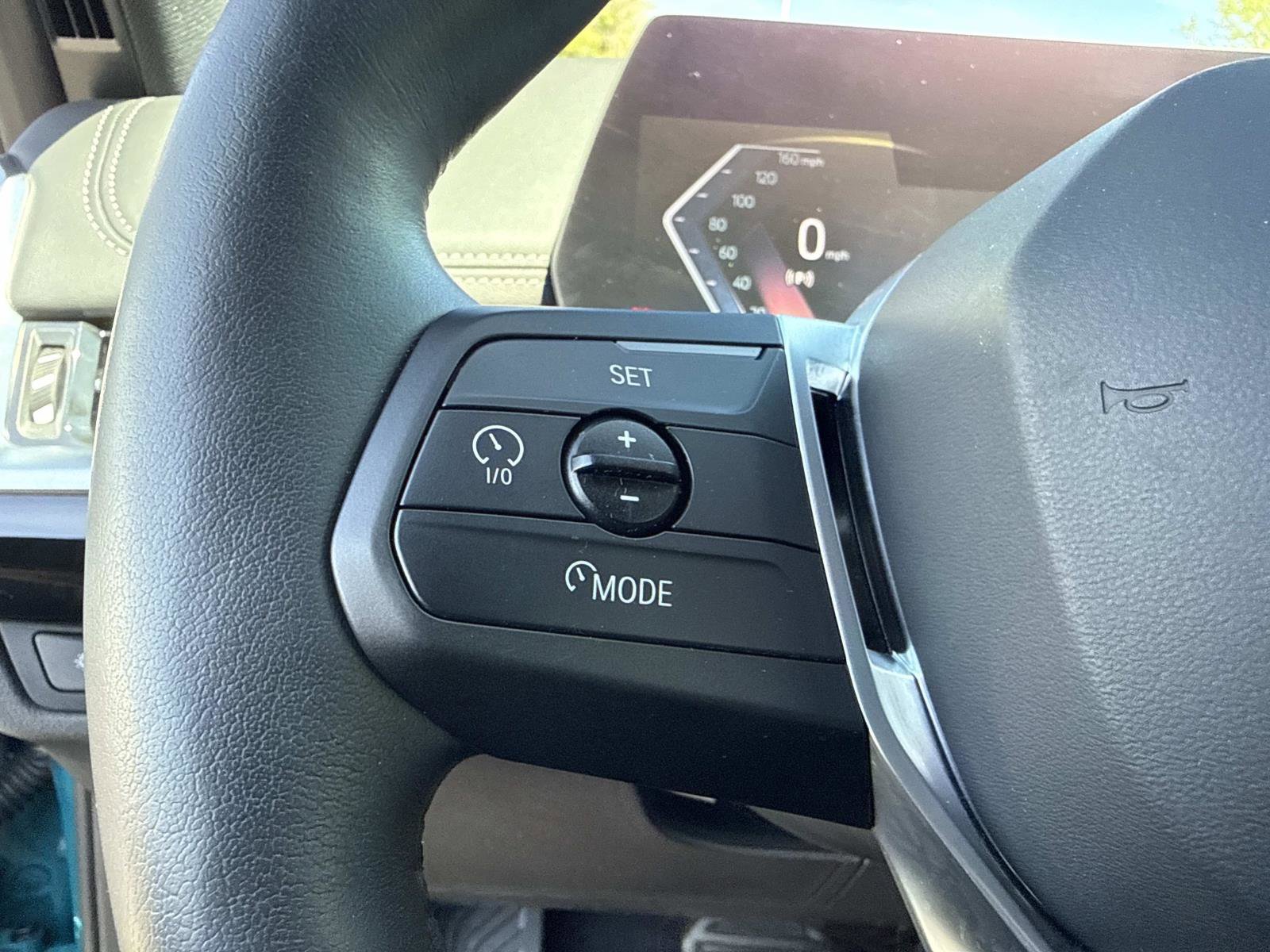 Used 2025 BMW X1 xDrive28i AWD/4WD image 33