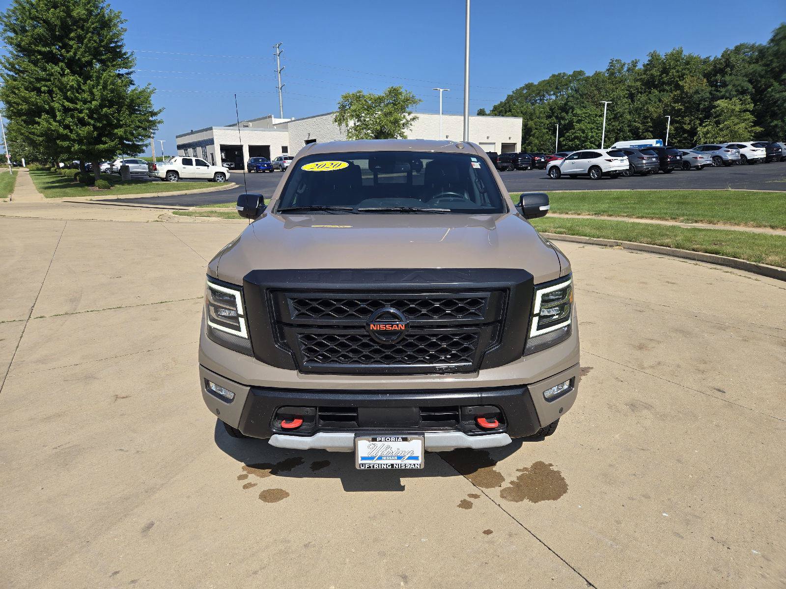 Used 2020 Nissan Titan PRO-4X w/ Pro-4x Utility Package AWD/4WD image 7