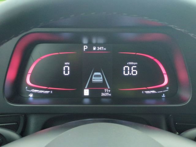 Certified 2025 Hyundai Elantra Sport image 8