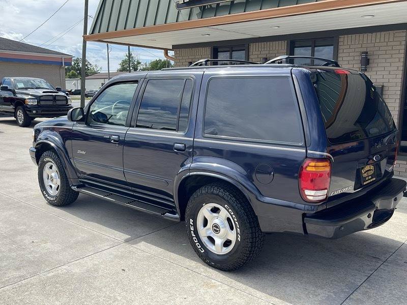 Used 2000 Ford Explorer Limited AWD/4WD image 16