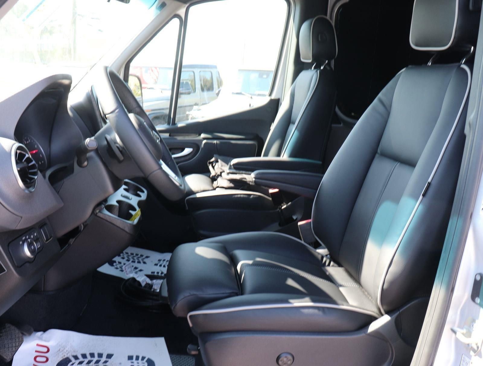 New 2022 Mercedes-Benz Sprinter 2500 image 21