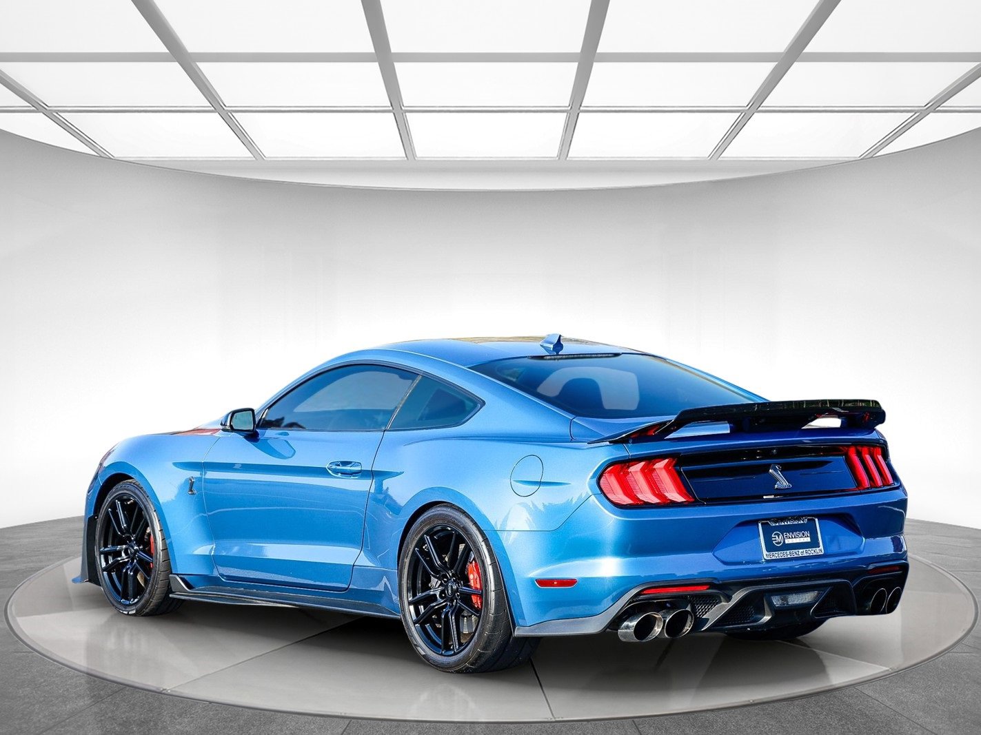 Used 2020 Ford Mustang Shelby GT500 w/ Technology Package image 2