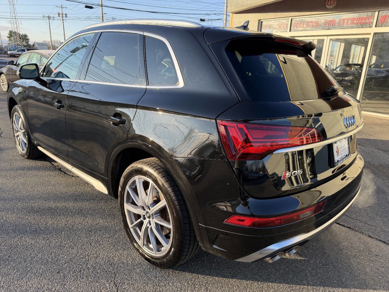 Used 2023 Audi SQ5 Premium Plus w/ Premium Plus Package image 5