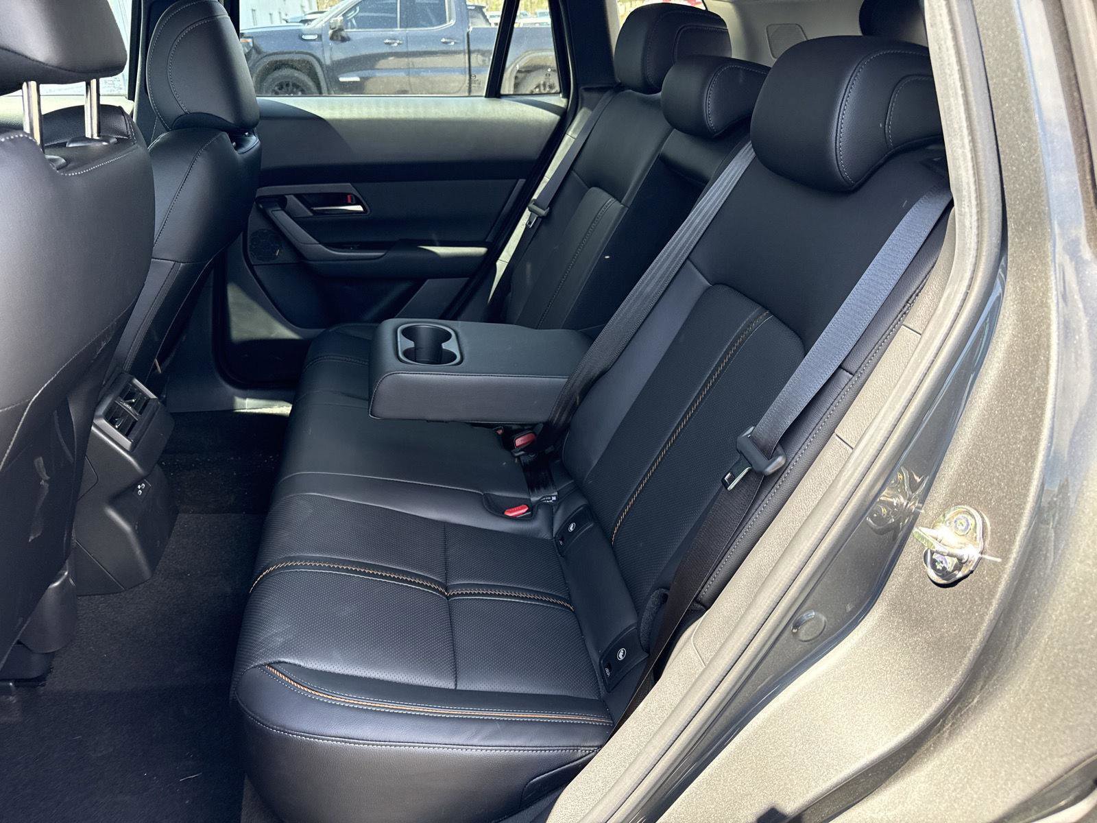 Used 2025 MAZDA CX-50 AWD 2.5 S w/ Premium Plus Pkg image 14
