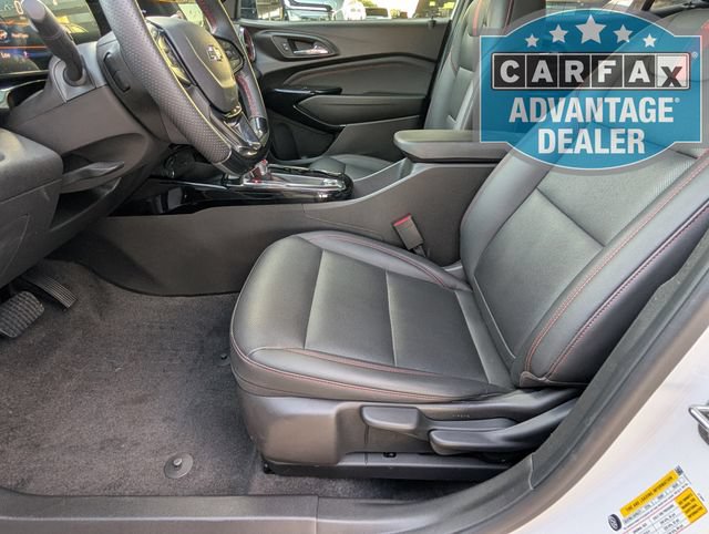 Used 2025 Chevrolet Trax RS w/ Sunroof Package FWD image 15