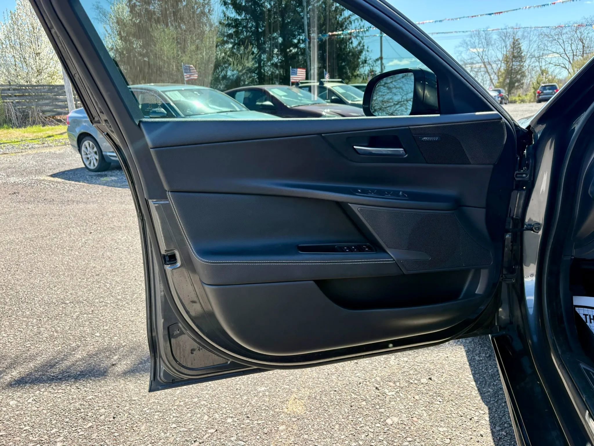 Used 2018 Jaguar XE S AWD/4WD image 10
