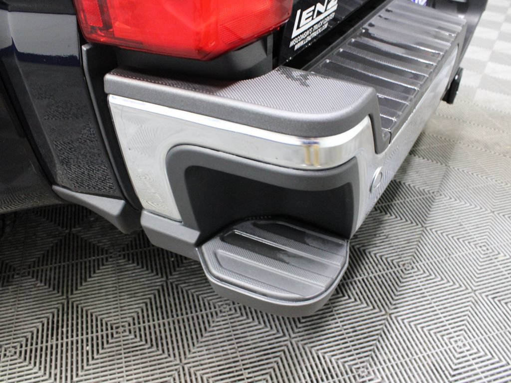 Used 2024 Ford F350 Lariat w/ FX4 Off-Road Package AWD/4WD image 53