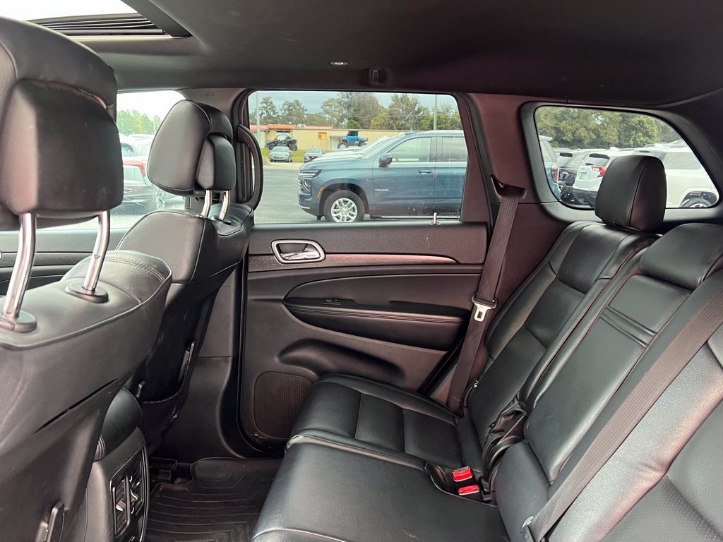 Used 2018 Jeep Grand Cherokee Altitude AWD/4WD image 7