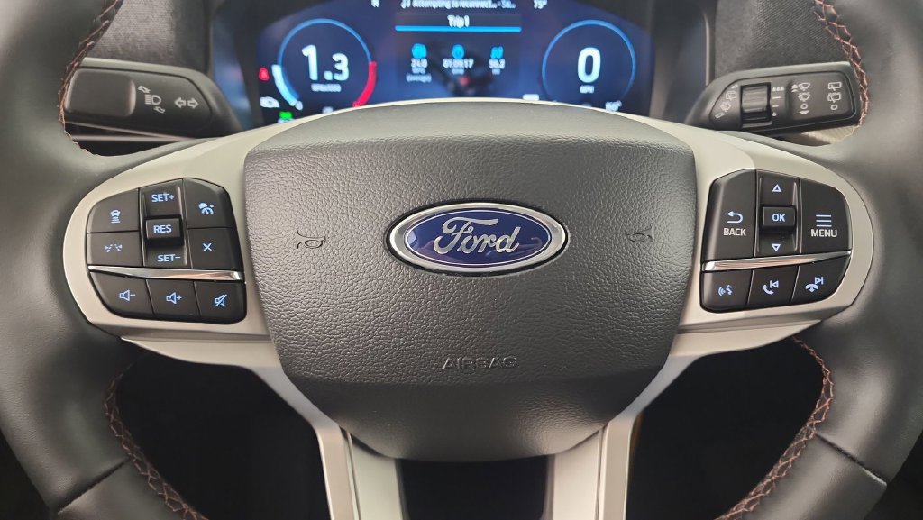 New 2026 Ford Explorer Active AWD/4WD image 13