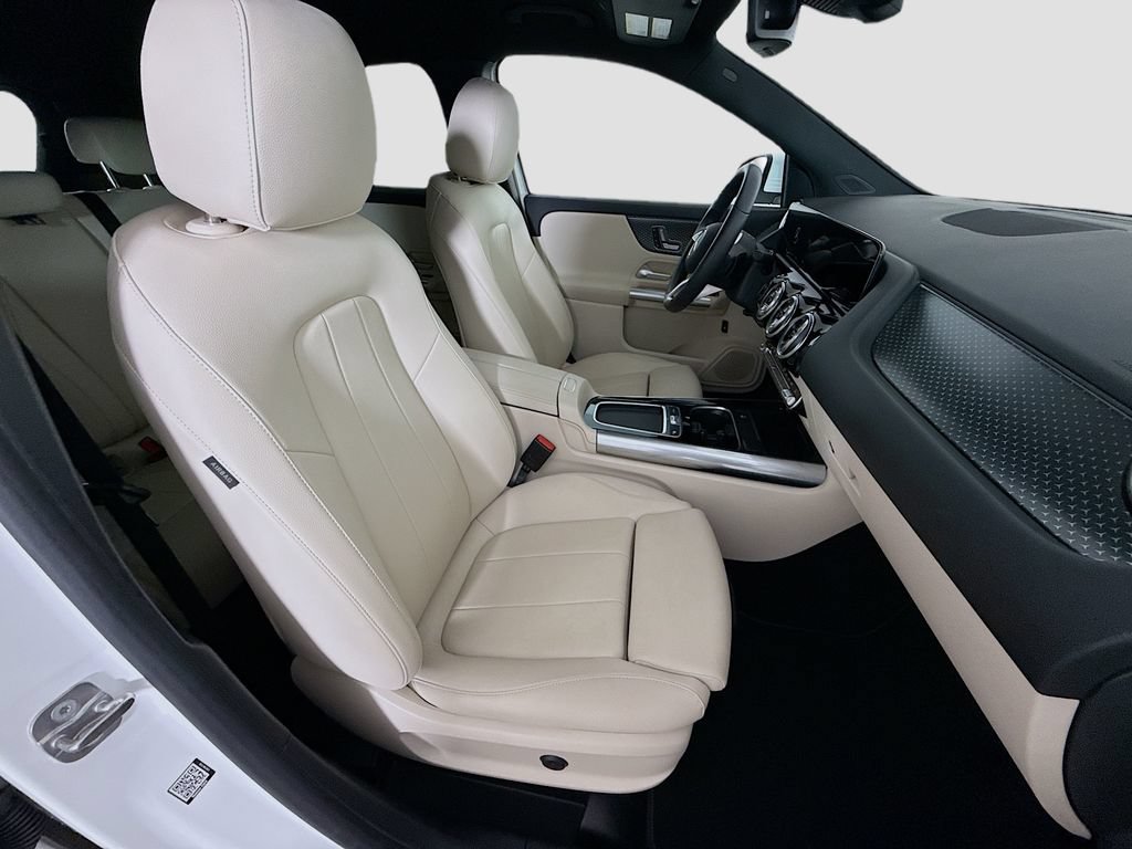 Used 2025 Mercedes-Benz GLA 250 image 25