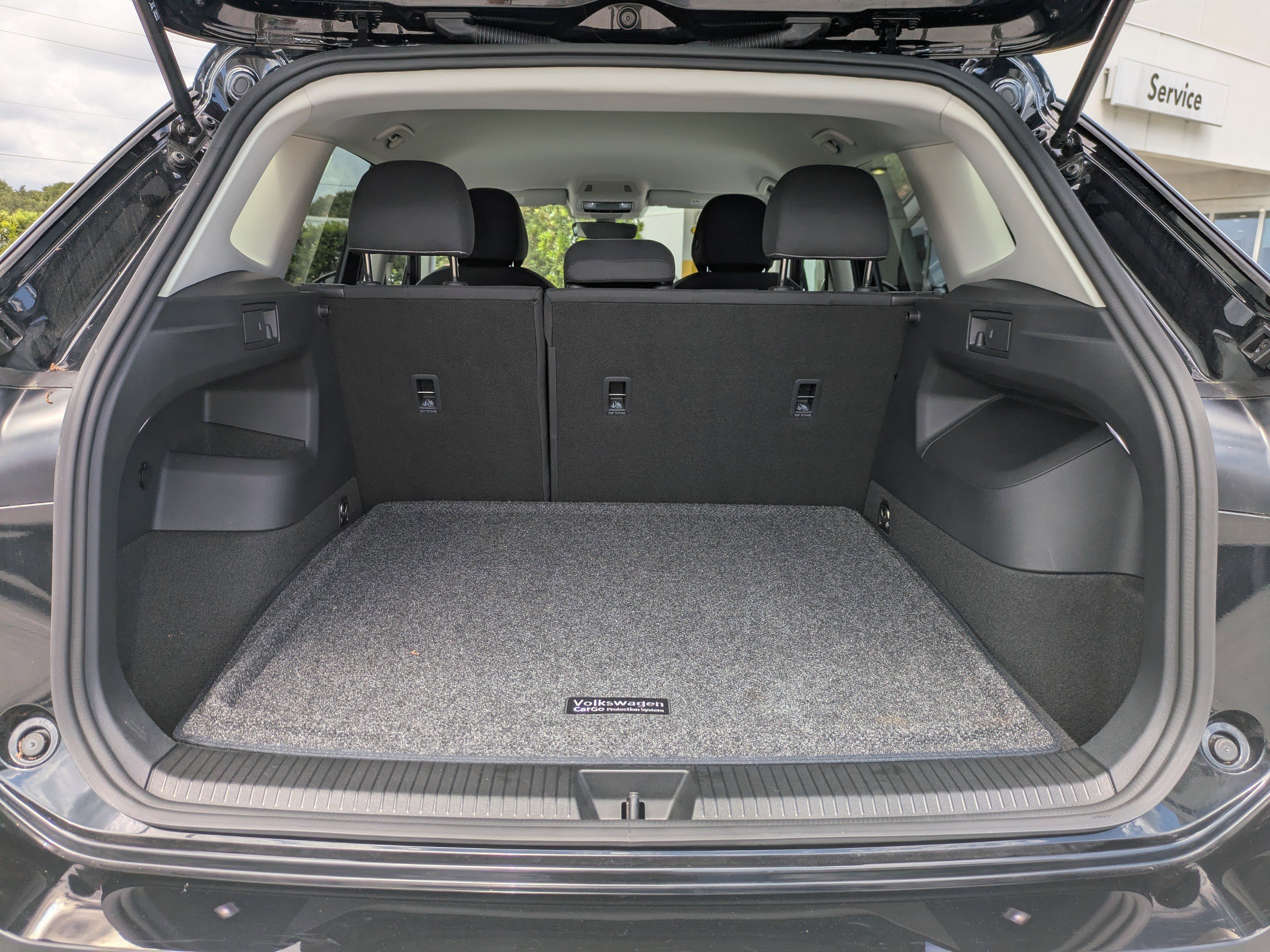 Used 2025 Volkswagen Tiguan S FWD image 13