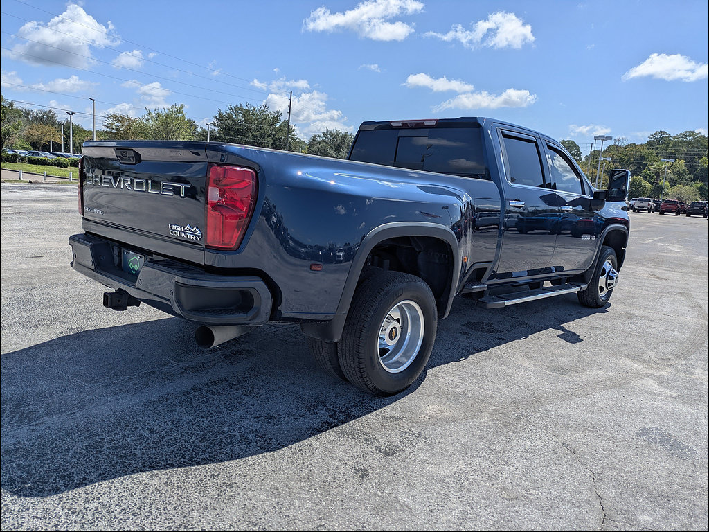 Certified 2022 Chevrolet Silverado 3500 High Country AWD/4WD image 5
