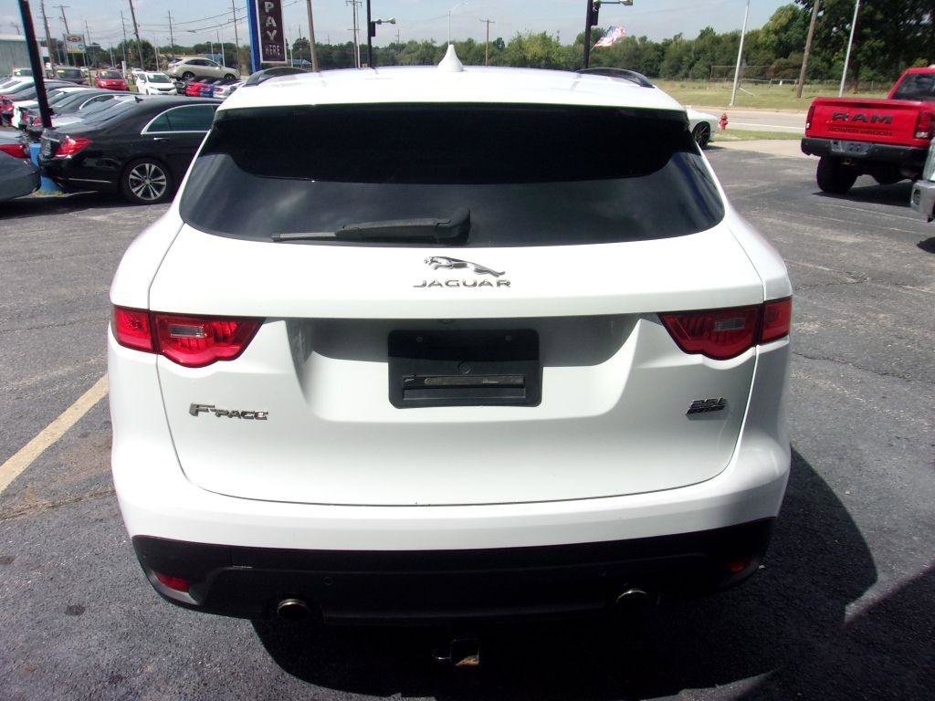 Used 2019 Jaguar F-PACE Prestige image 5