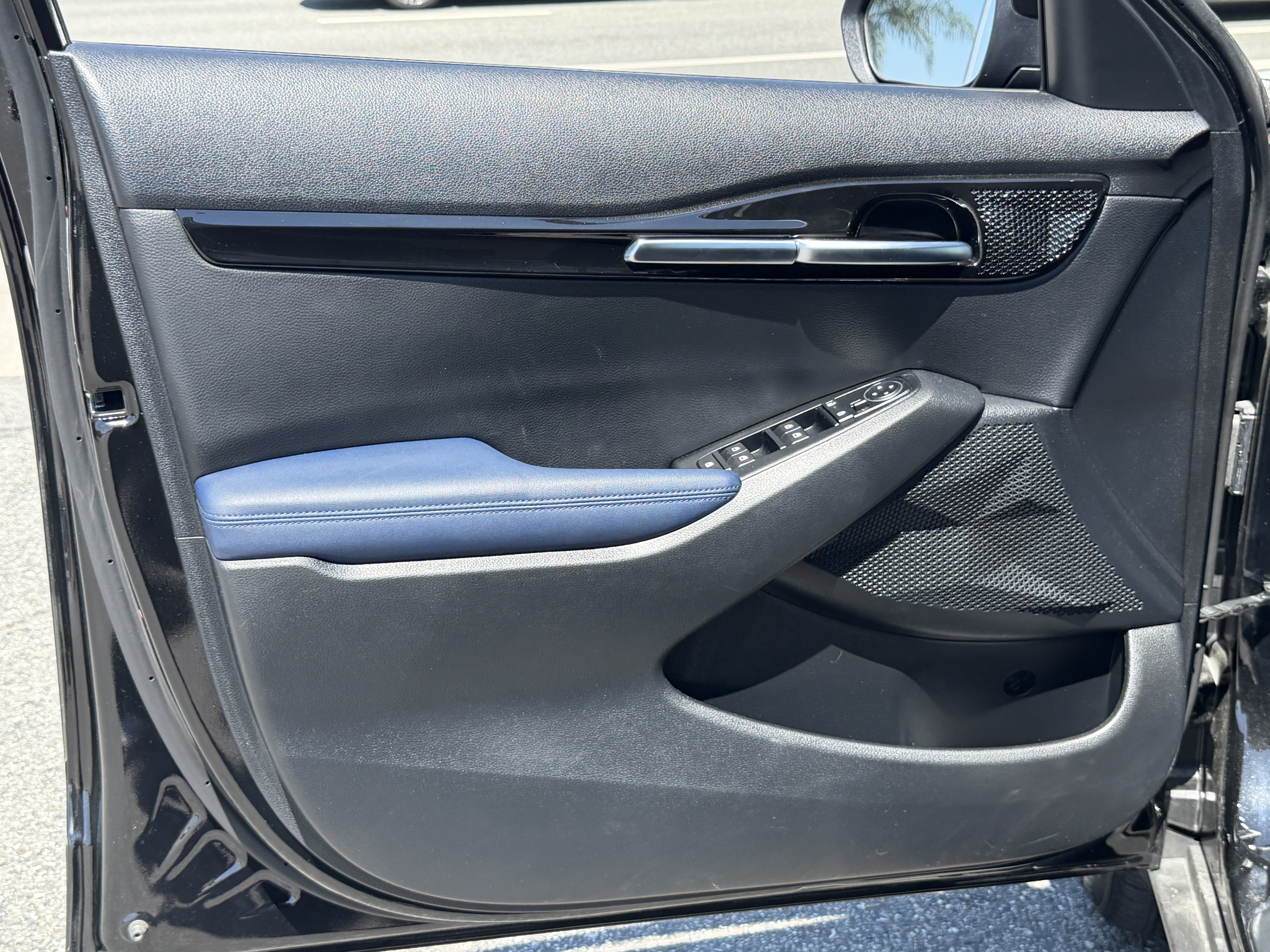 Certified 2025 Kia Seltos S AWD/4WD image 13