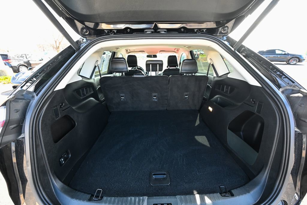 Certified 2024 Ford Edge SEL w/ Convenience Package AWD/4WD image 16