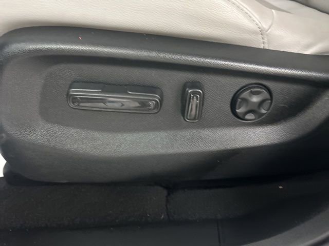 Used 2022 Honda CR-V EX-L image 11