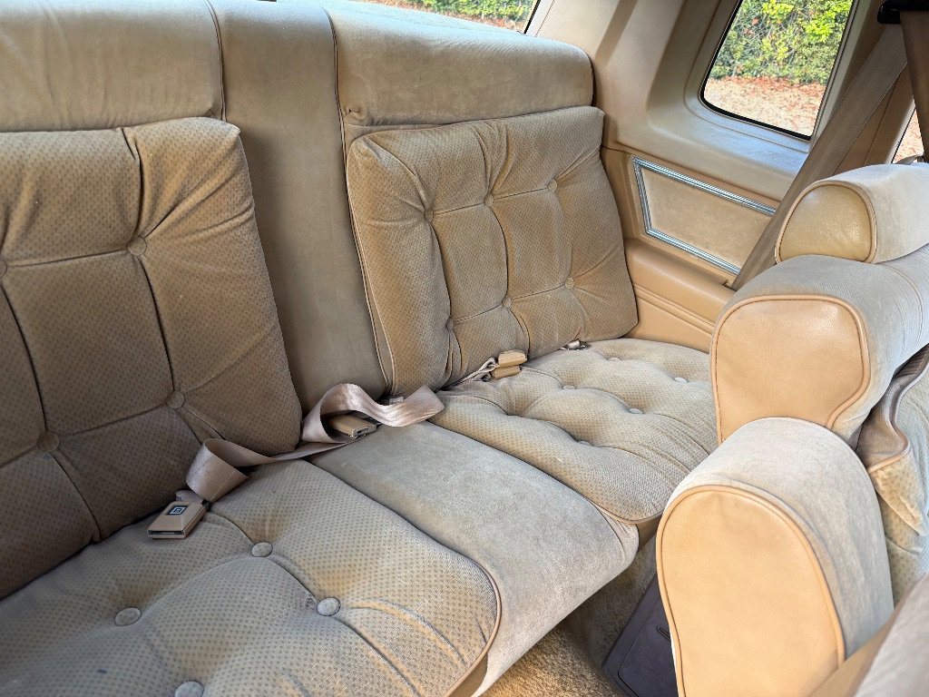 Used 1987 Oldsmobile Cutlass Supreme Brougham image 18