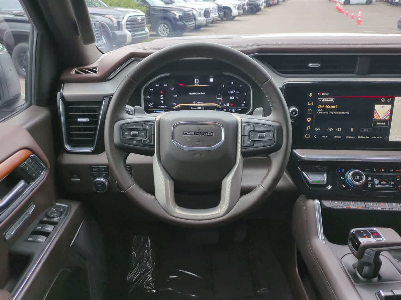 Used 2023 GMC Sierra 1500 Denali w/ Technology Package AWD/4WD image 15