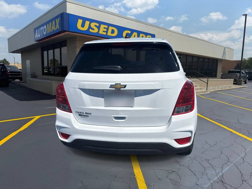 Used 2021 Chevrolet Trax LS w/ Tint and Cruise Package AWD/4WD image 6
