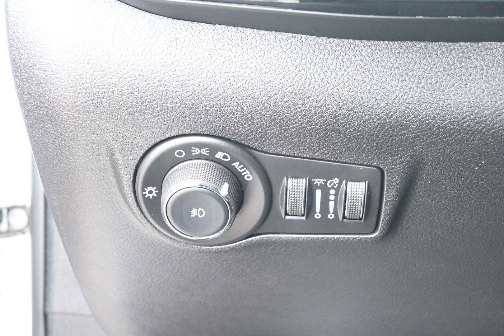 Used 2024 Jeep Compass Trailhawk image 18