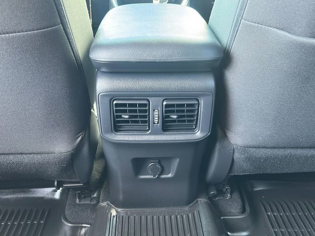Used 2022 Toyota RAV4 LE image 31