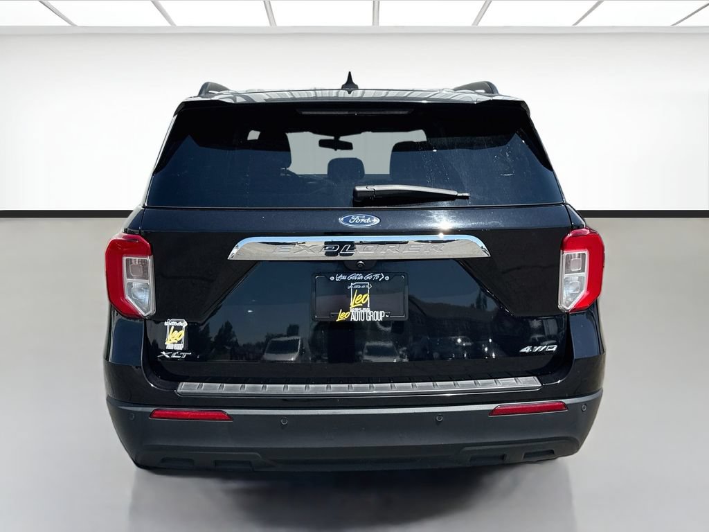 Used 2022 Ford Explorer XLT AWD/4WD image 6