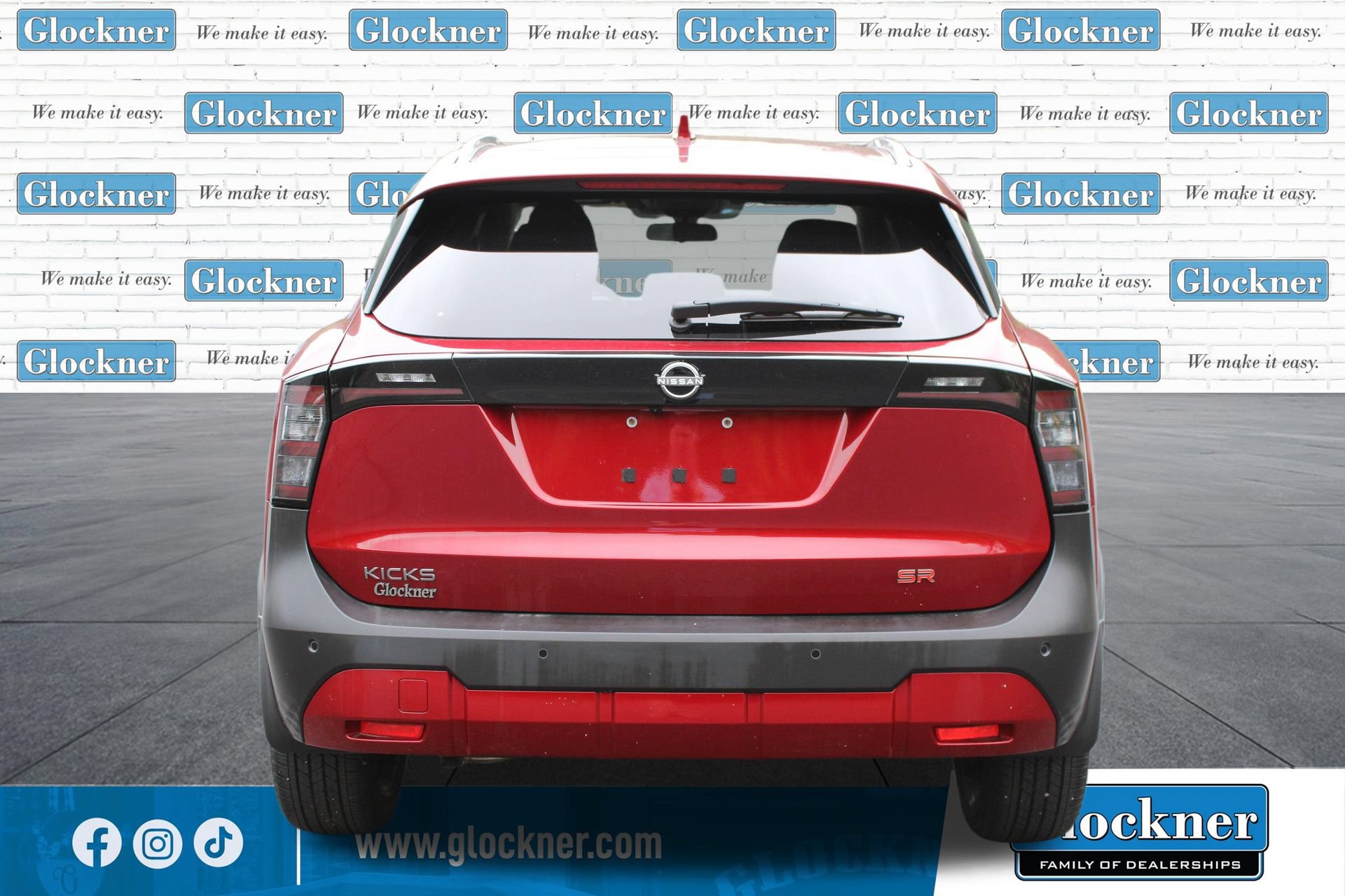 Used 2025 Nissan Kicks SR FWD image 7