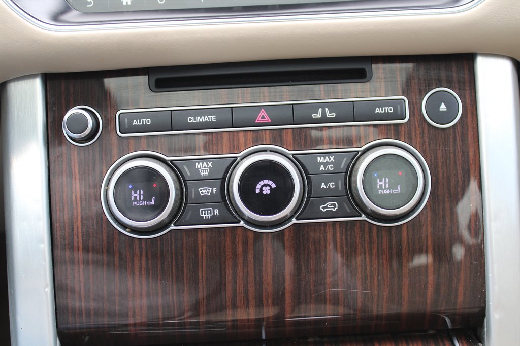 Used 2017 Land Rover Range Rover HSE image 26