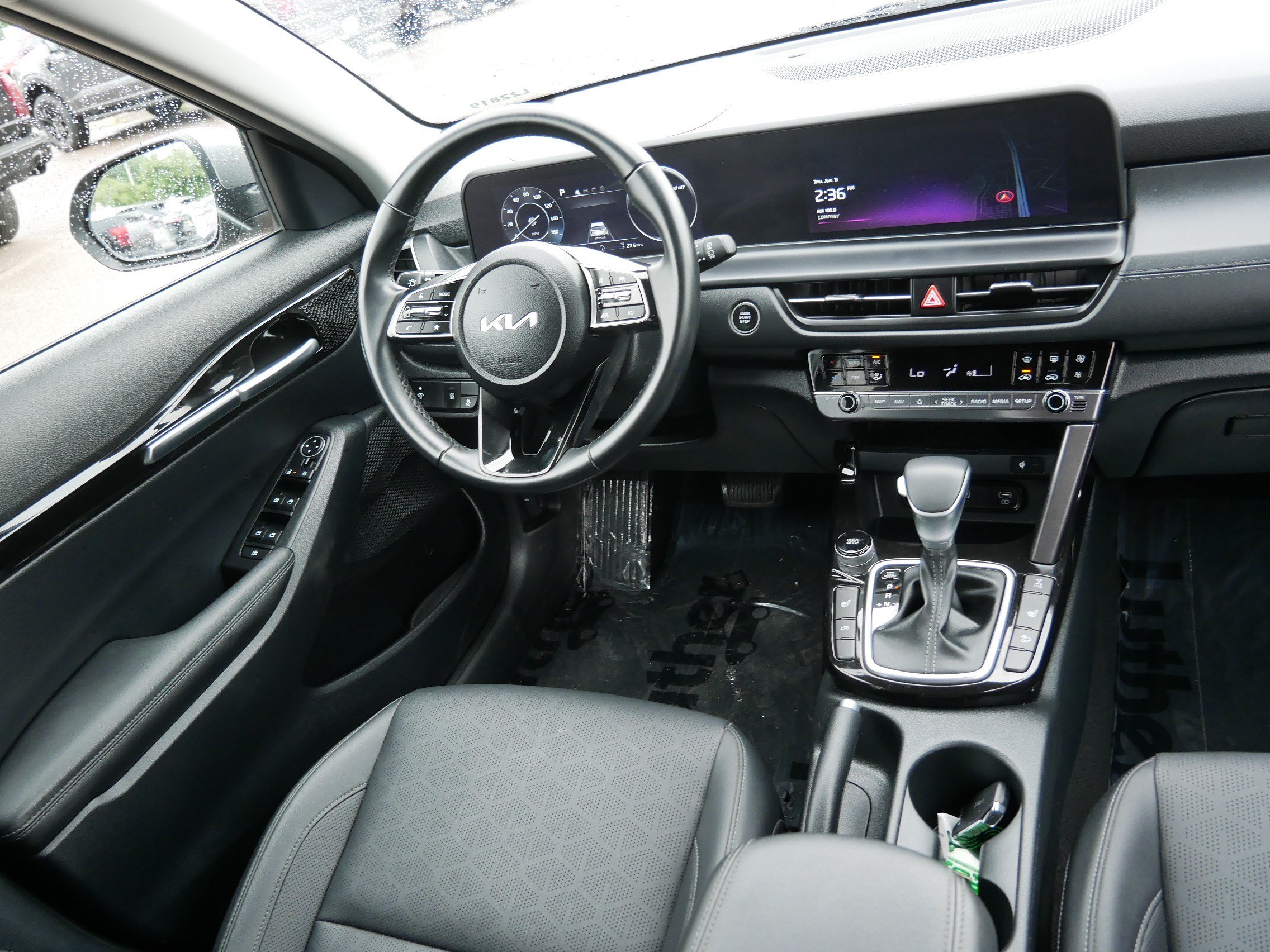 Used 2024 Kia Seltos EX AWD/4WD image 9