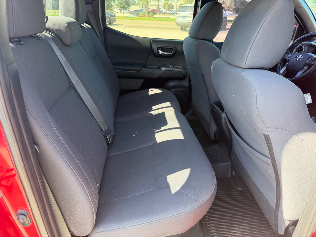 Used 2019 Toyota Tacoma TRD Sport RWD image 15