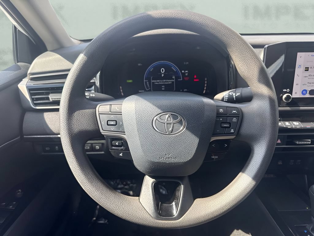 Used 2025 Toyota Camry LE FWD image 12