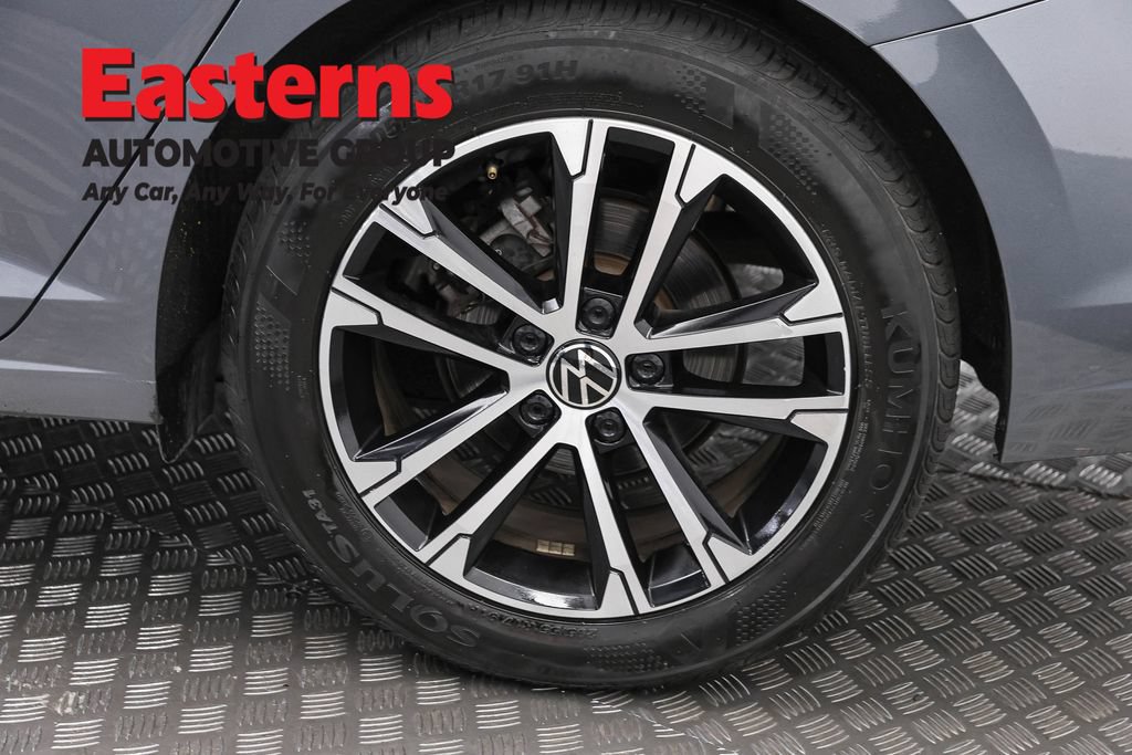 Used 2025 Volkswagen Jetta Sport FWD image 32