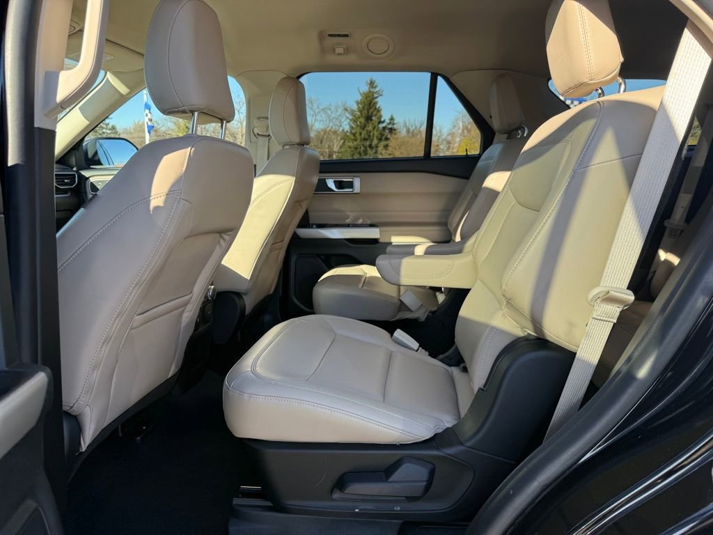 Certified 2021 Ford Explorer XLT w/ Equipment Group 202A image 12