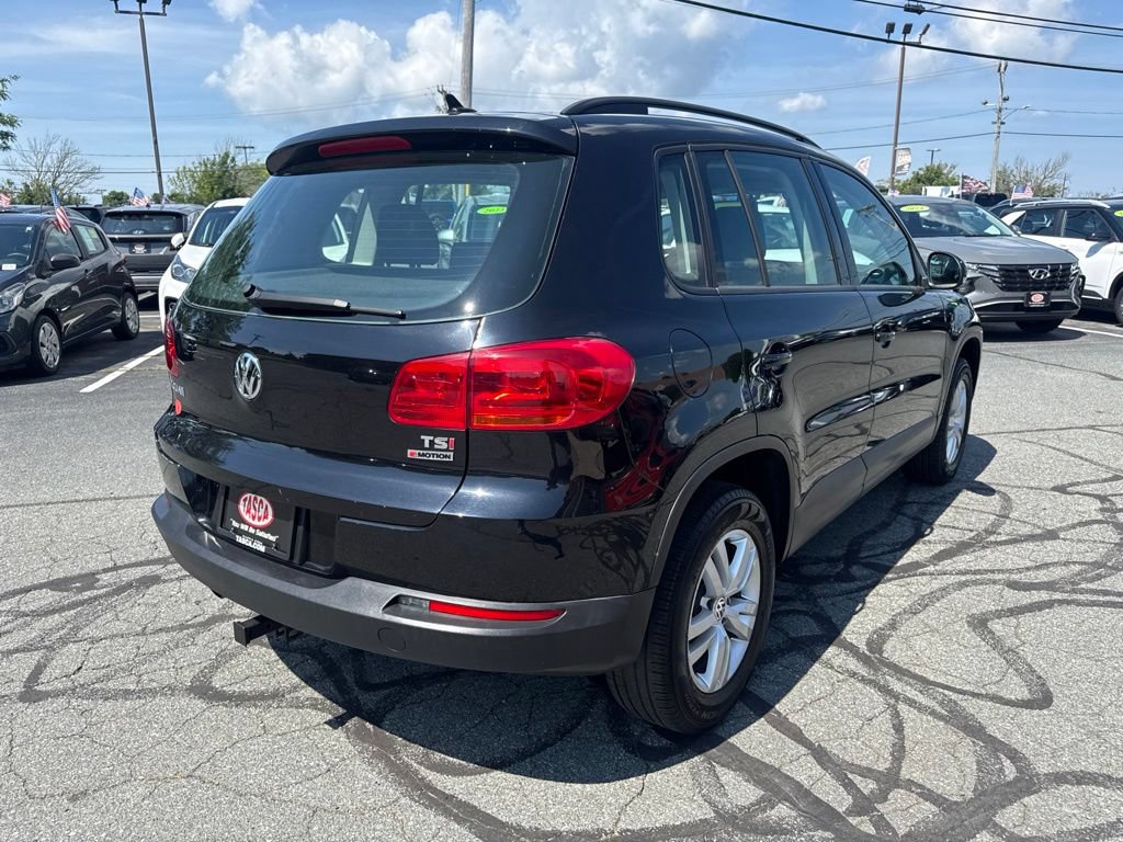 Used 2017 Volkswagen Tiguan S AWD/4WD image 5