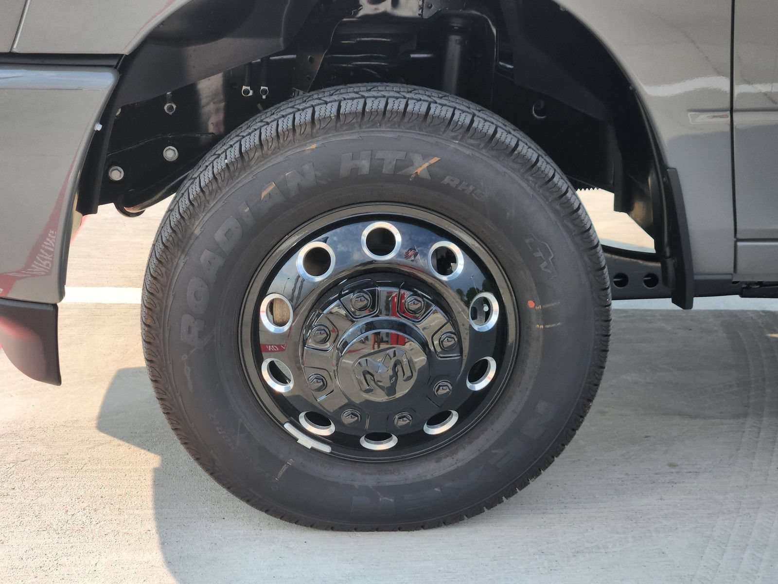 New 2027 RAM 3500 Big Horn AWD/4WD image 11