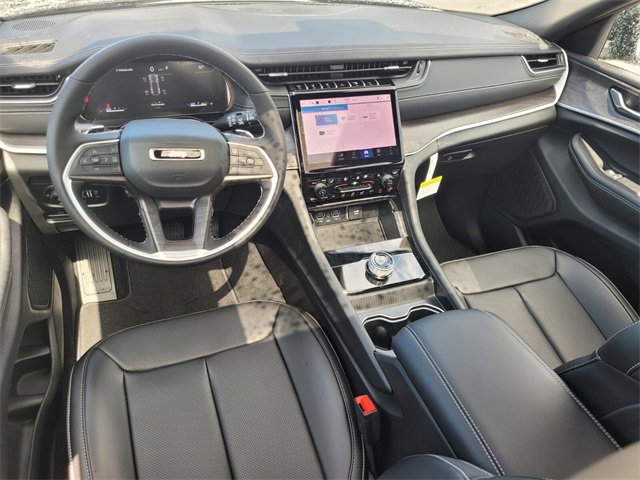 New 2025 Jeep Grand Cherokee Limited image 9