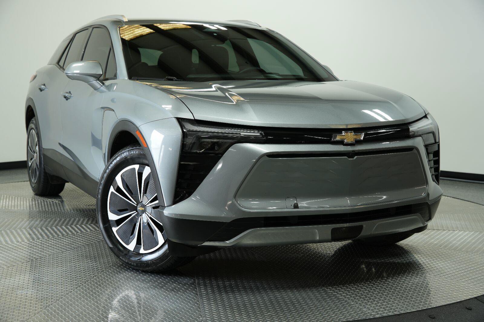 Certified 2024 Chevrolet Blazer EV LT AWD/4WD image 3
