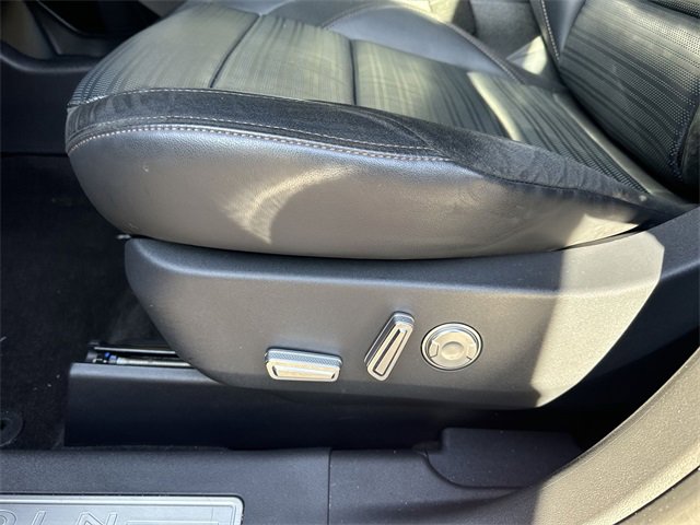 Certified 2024 Lincoln Nautilus Reserve w/ Equipment Group 202A image 12