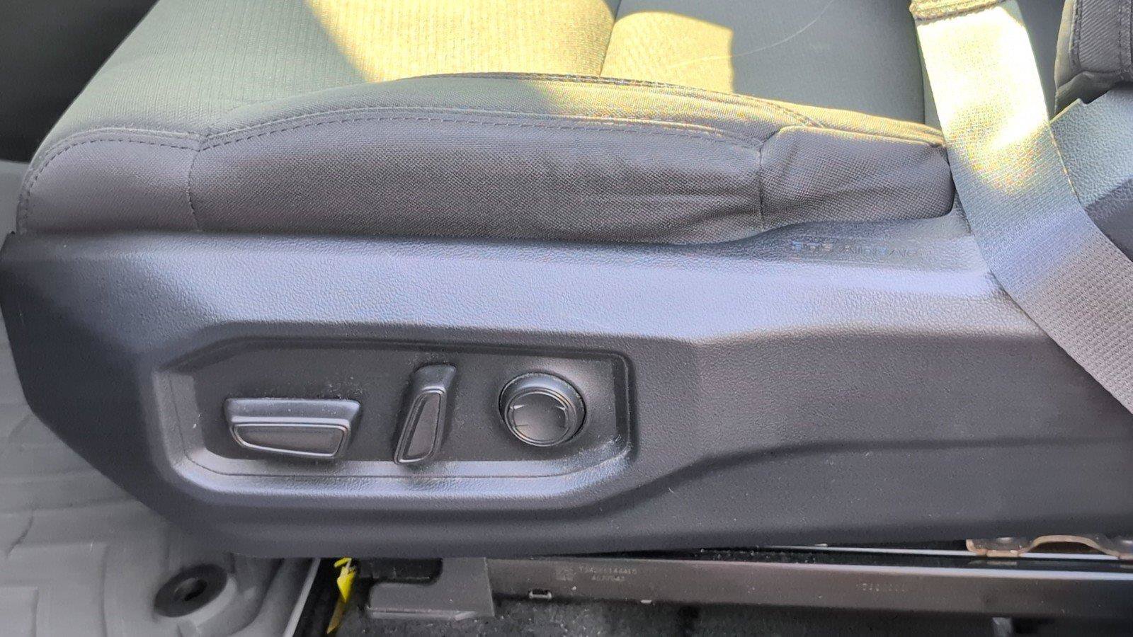 Used 2025 Toyota Sequoia SR5 AWD/4WD image 19