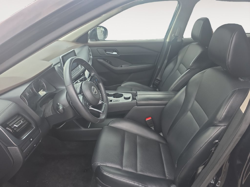 Used 2022 Nissan Rogue SV w/ SV Premium Package AWD/4WD image 9