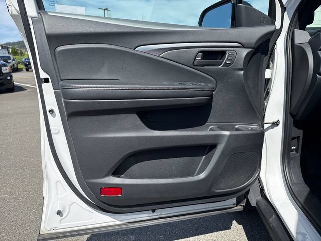 Used 2023 Honda Passport TrailSport image 18
