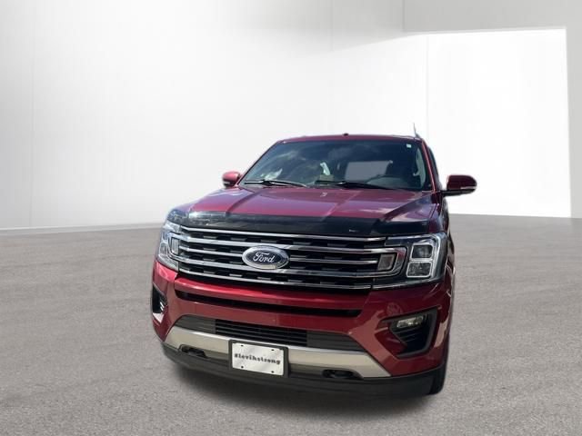 Used 2019 Ford Expedition XLT w/ Equipment Group 201A AWD/4WD image 2
