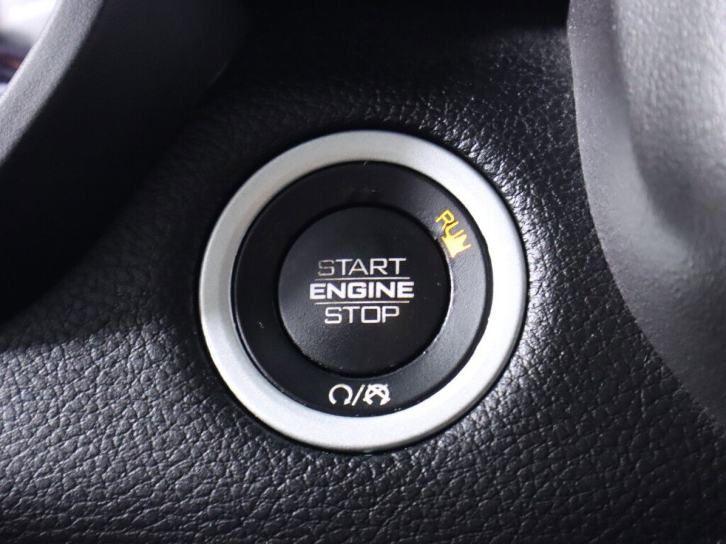 Used 2019 RAM 1500 Rebel image 29