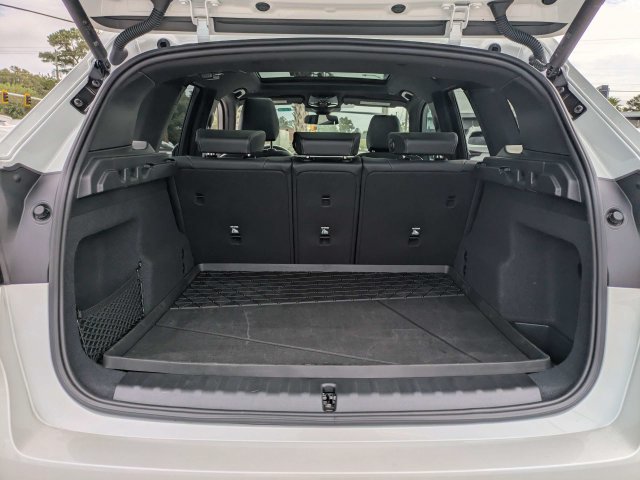 Used 2025 BMW X1 xDrive28i w/ Premium Package AWD/4WD image 13