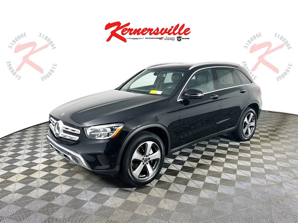 Used 2021 Mercedes-Benz GLC 300 4MATIC w/ Premium Package image 3