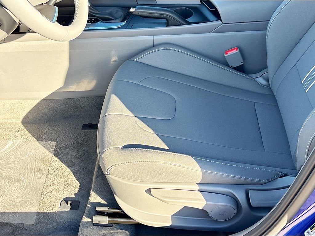 New 2026 Hyundai Elantra Sport image 18