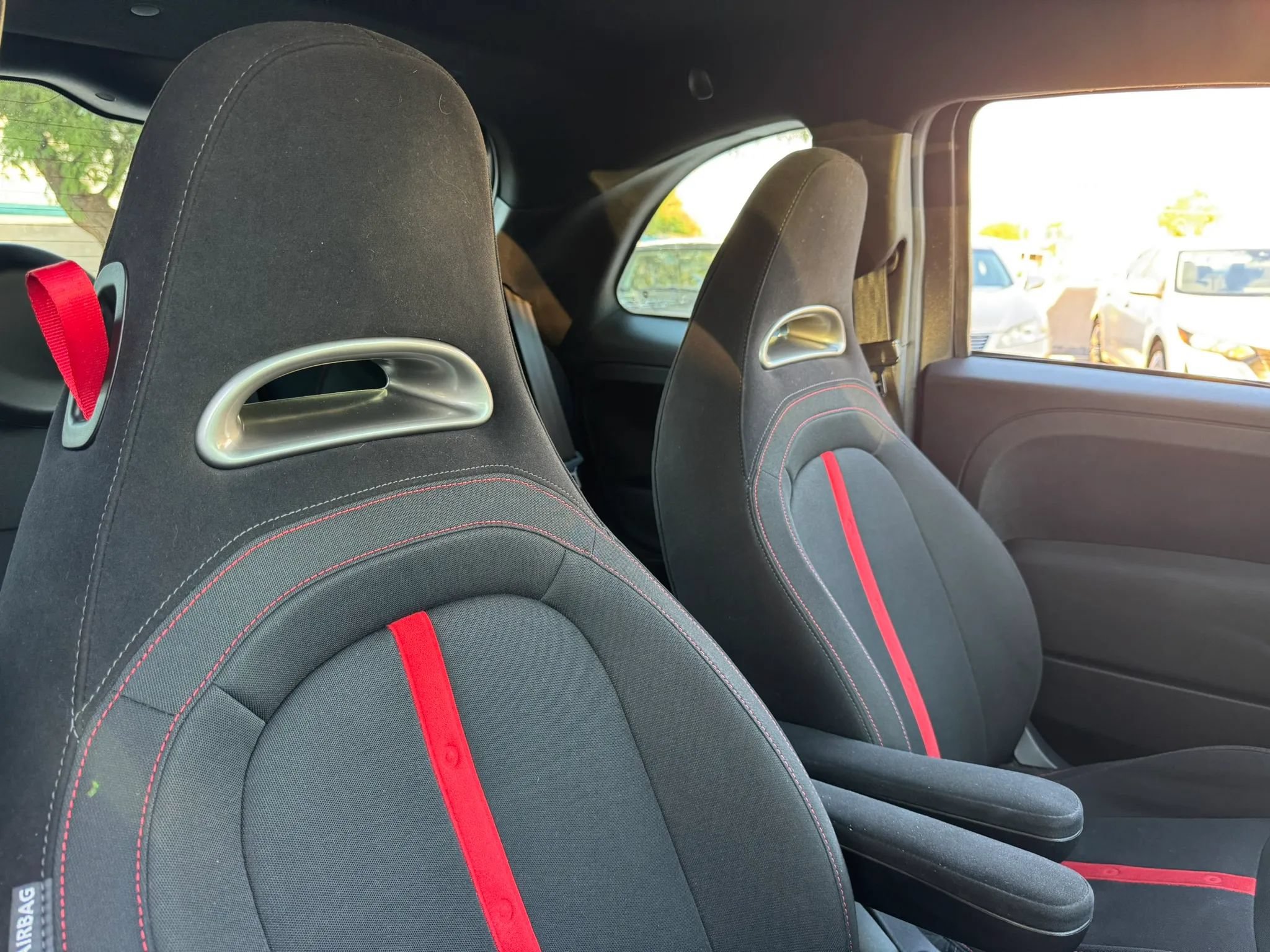 Used 2015 FIAT 500 Abarth w/ Beats Audio Package FWD image 18