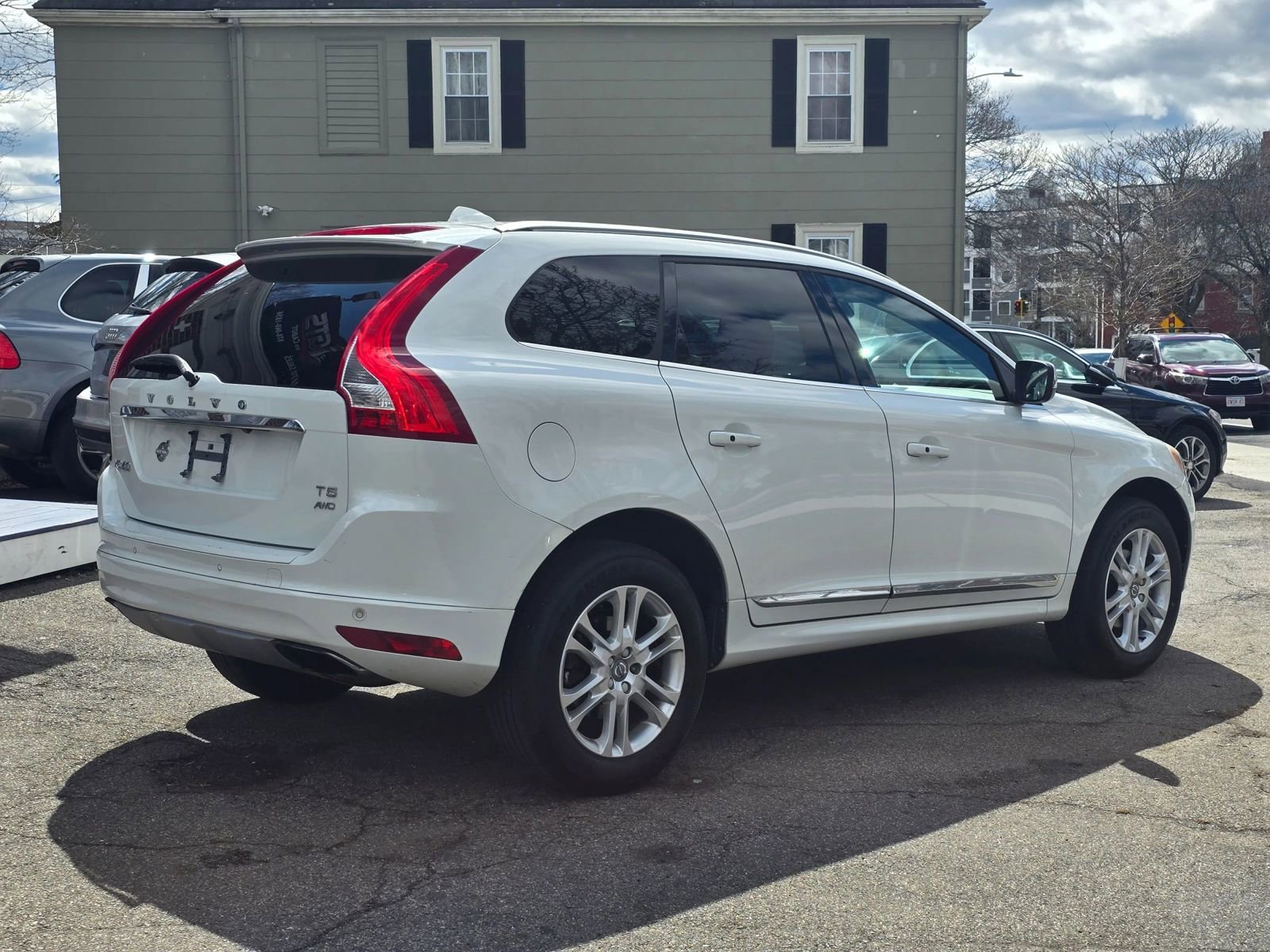 Used 2016 Volvo XC60 T5 Platinum AWD/4WD image 5